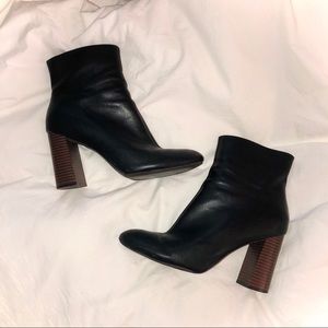 the best black heeled booties